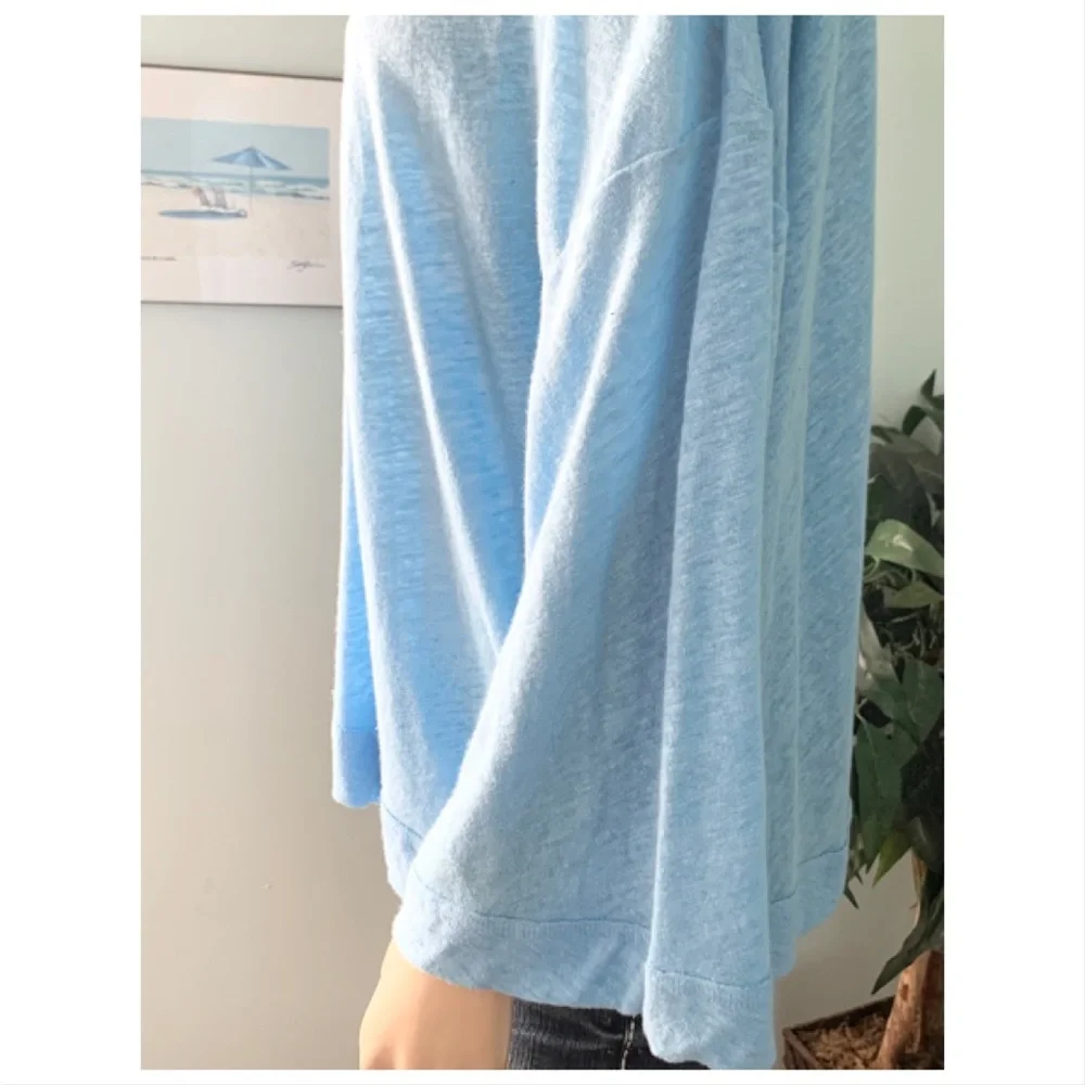 🌸New🌸 Free people Small blue linen blend Top Nwt